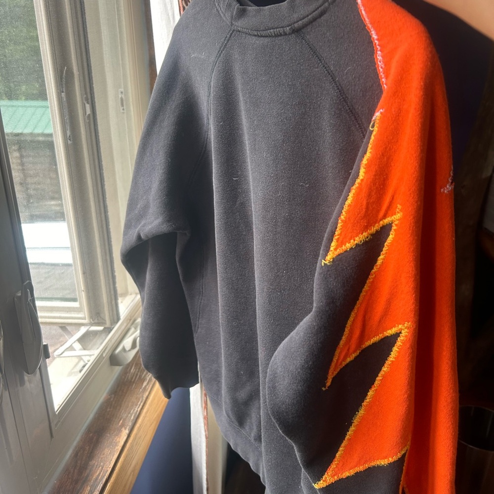 Custom made crew neck. - Picture 3 of 3